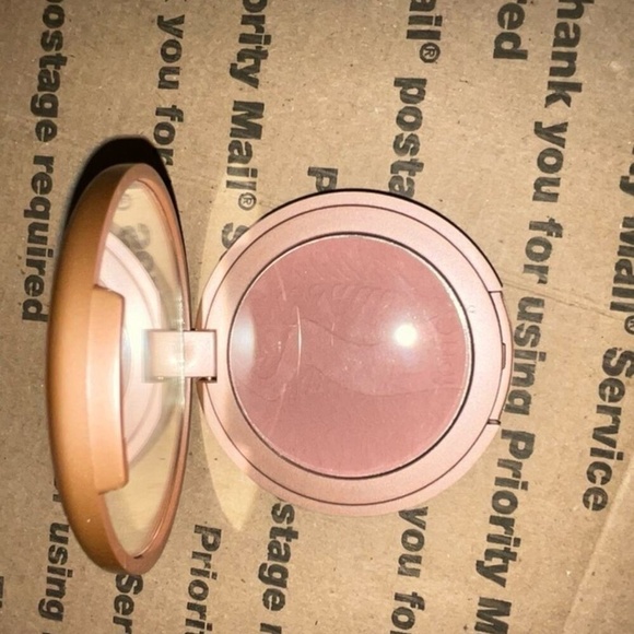 Tarte‎ Amazonian Clay 12-hour Blush in Exposed makeup